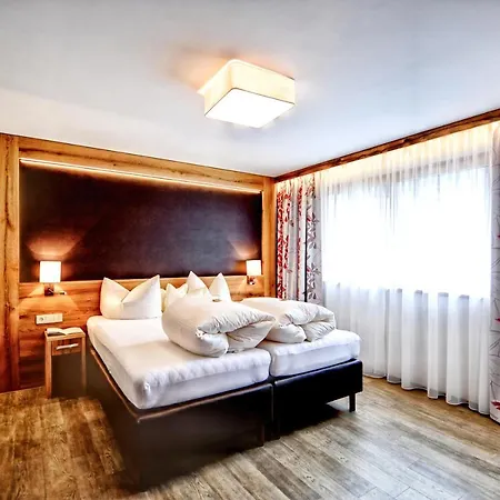 Готель Arnika 4*